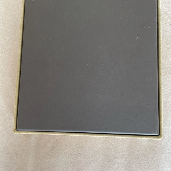 Bally suede cream lid empty gift box - Picture 2 of 3